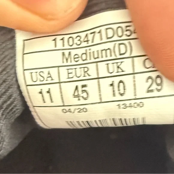 Brooks Men's Athletic Shoes in Black and Gold - Picture 6 of 6